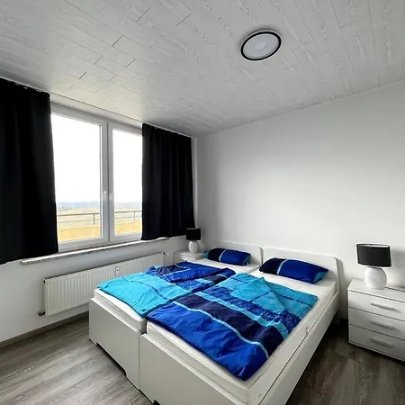 Penthouse Brockenblick 381 브라운라제